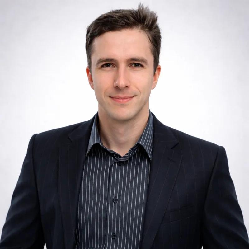 Yaroslav Alekseev — Business Analyst, KommoGEN